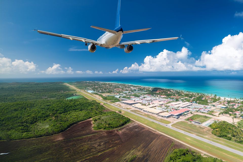 jetblue-flights-to-frank-pais-airport