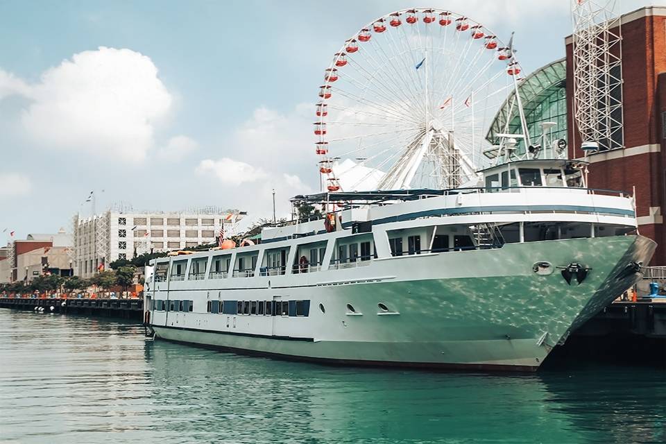 chicago-yacht